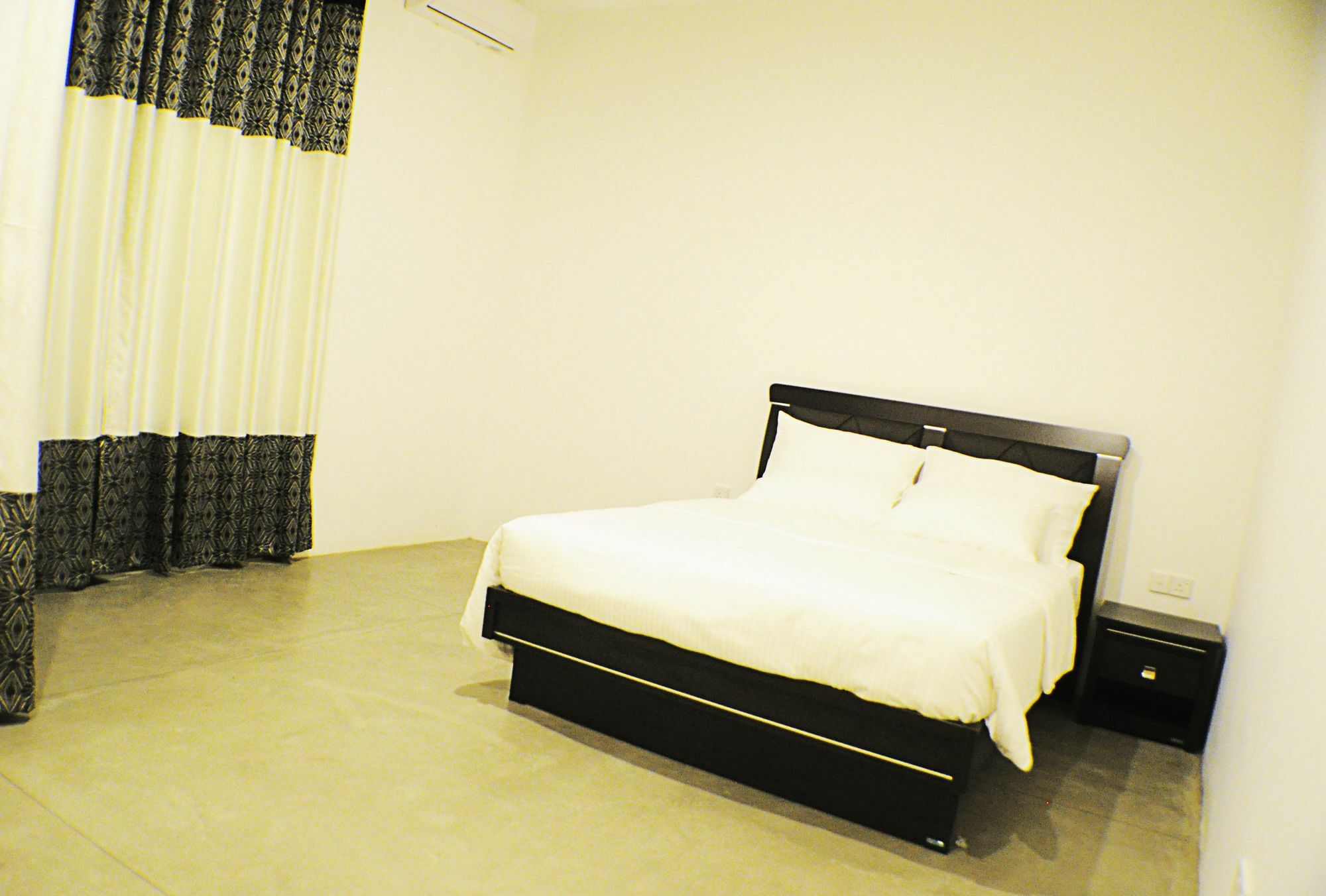 M&M Residence Kandy Exterior photo