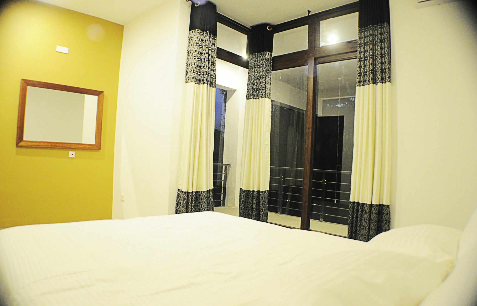 M&M Residence Kandy Exterior photo